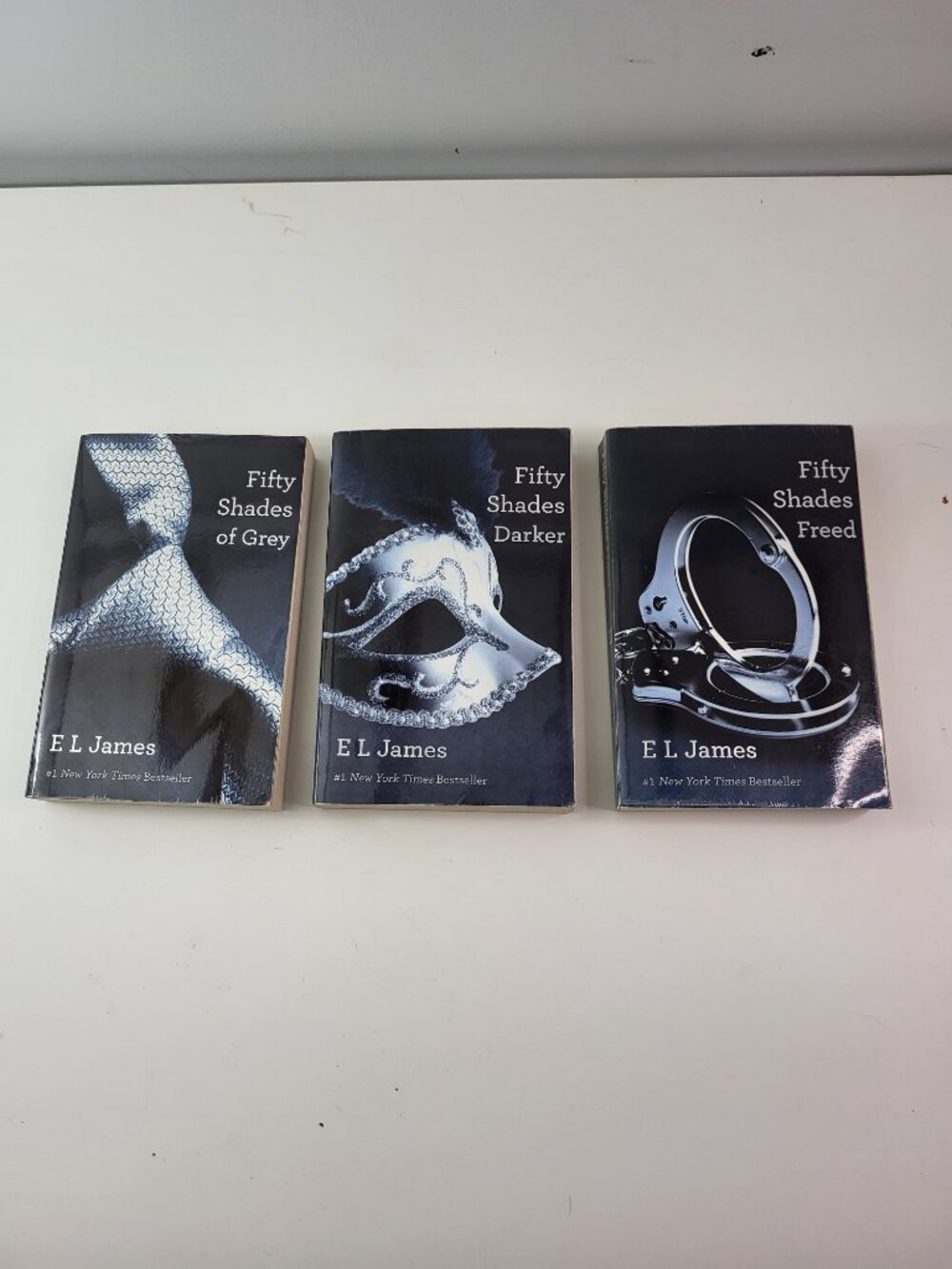 Fifty Shades Trilogy Boxed Set - Black